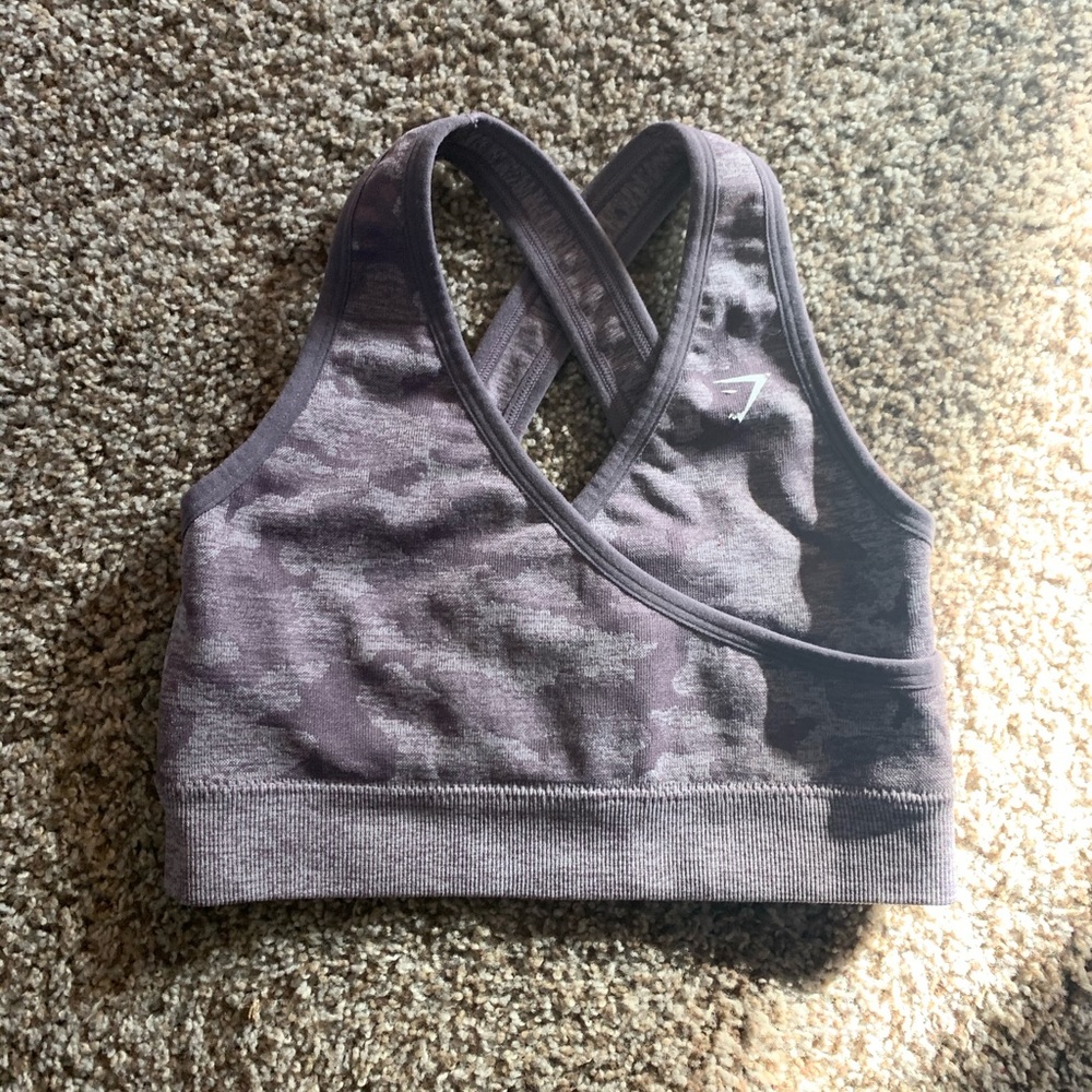 **SOLD 🚫🚫Purple Gymshark camo sports bra